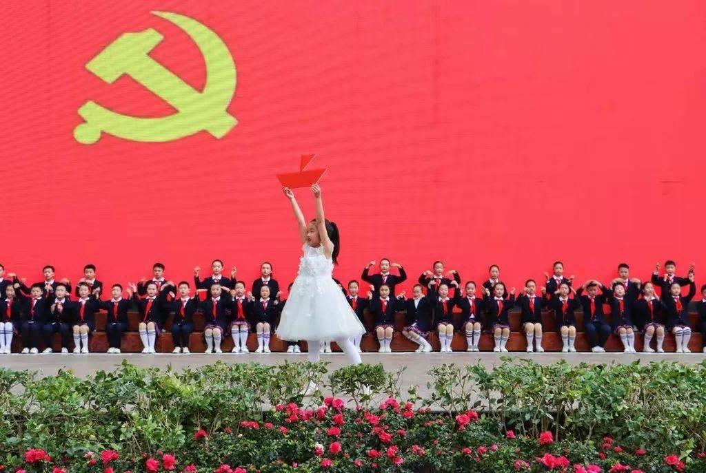 【古诗词鉴赏】唐代诗人高蟾《​ 金陵晚望》诗赏析